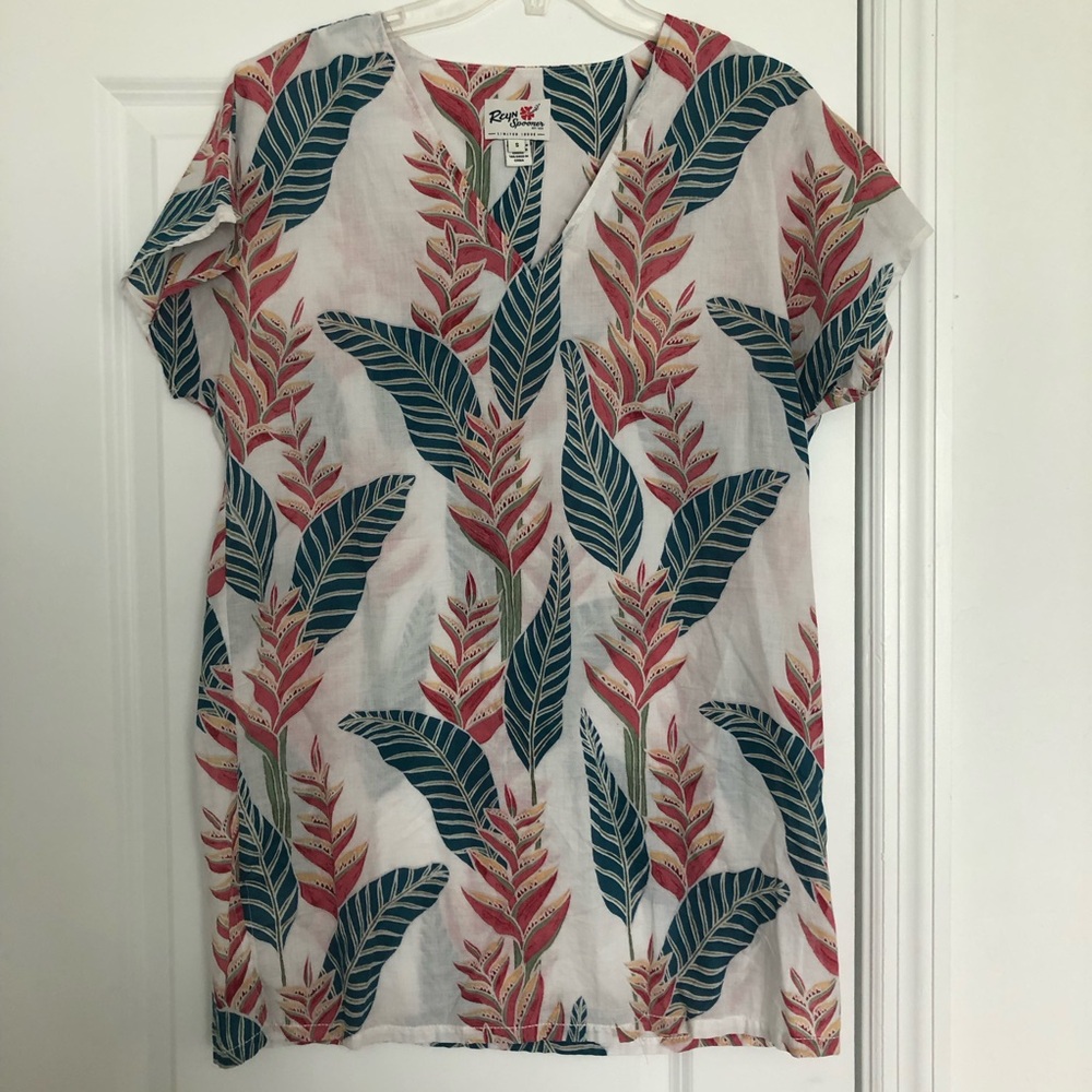 Reyn Spooner White Short-Sleeve Tunic with Teal and Coral Leaf Tropical Print